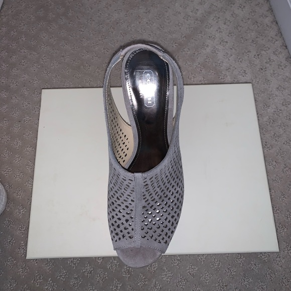 Wedged coach heels - Picture 3 of 5